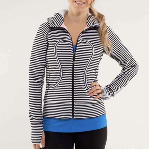 Lululemon Scuba Hoodie - Picture 4 of 4